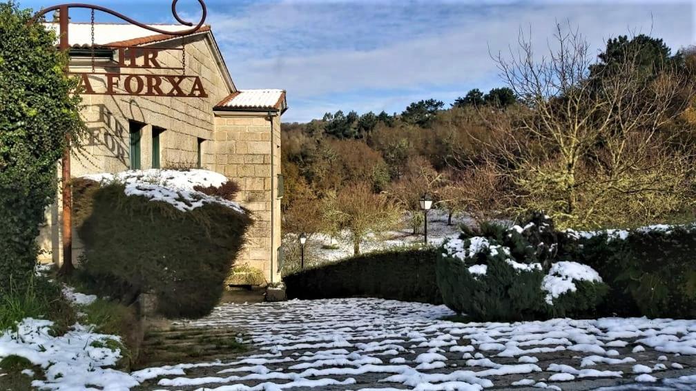 Hotel A Forxa Cafeteria Restaurante A Carballeira Exterior photo